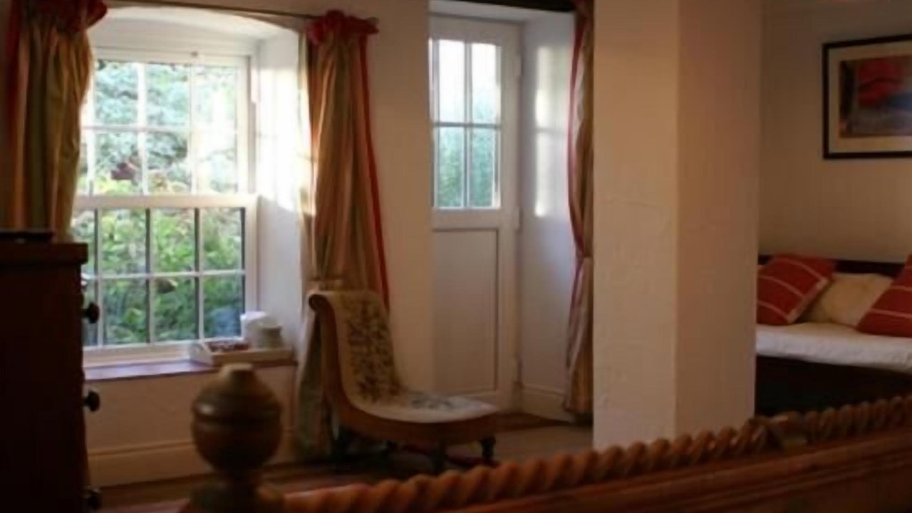 Photo of Others in Alweston