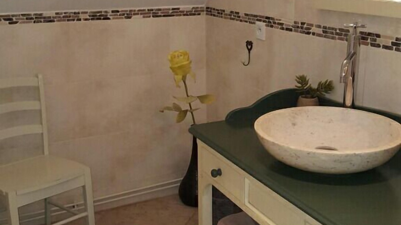 Photo of Bathroom in Pace