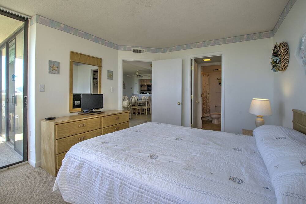 Photo of Bedroom in Atlantic Beach