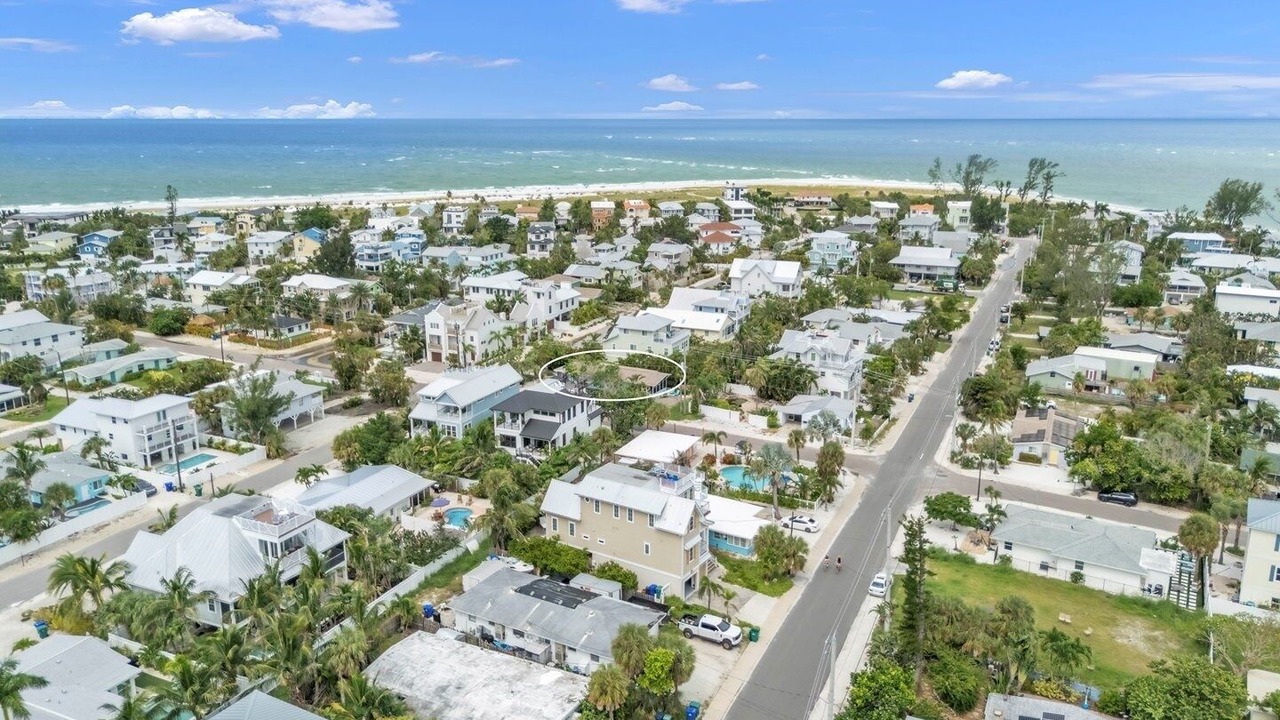 Photo of Others in Anna Maria