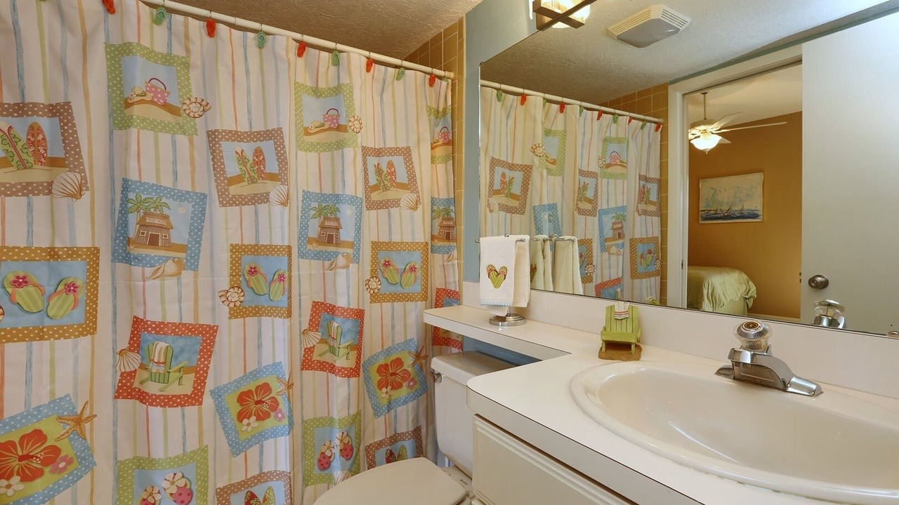 Photo of Bathroom in Holmes Beach