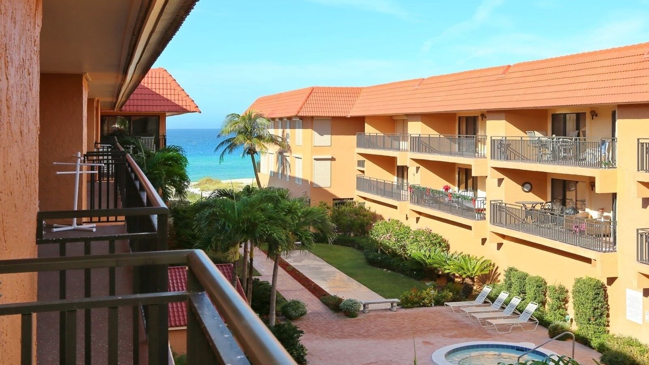 Photo of Patio Balcony in Holmes Beach