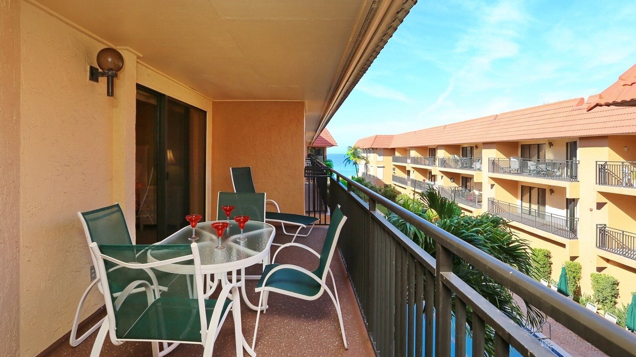 Photo of Patio Balcony in Holmes Beach