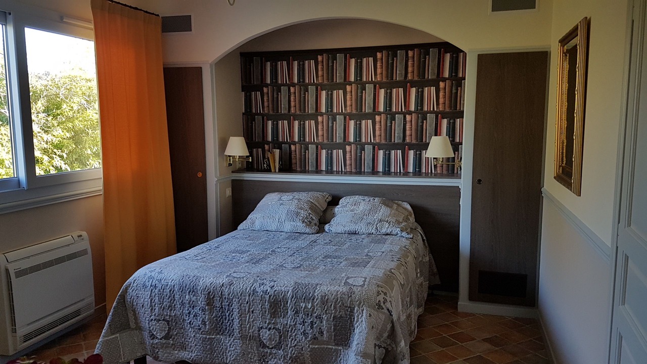 Photo of Bedroom in Cabries