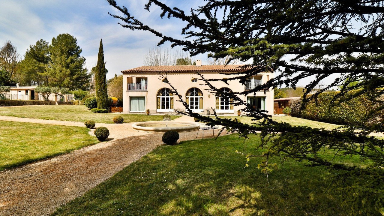 Photo of Outdoor in Cabries