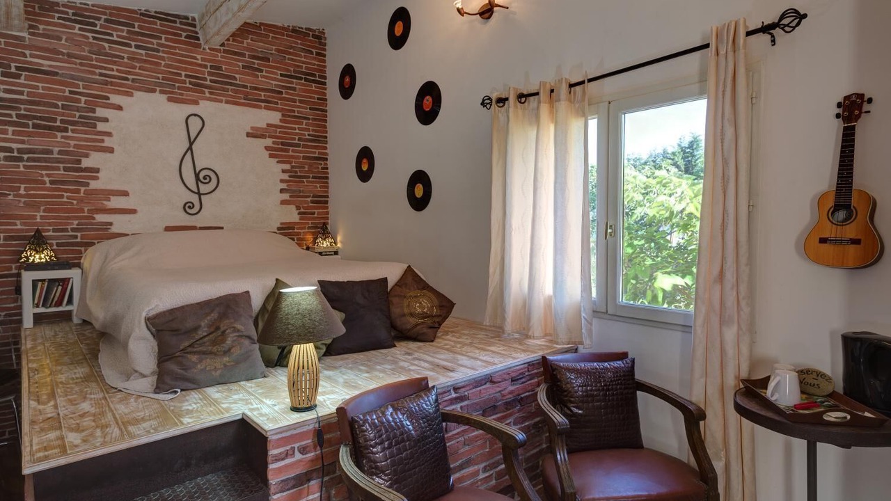 Photo of Others in Lauris