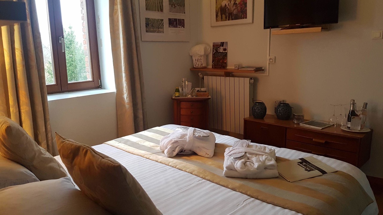 Photo of Bedroom in Augne