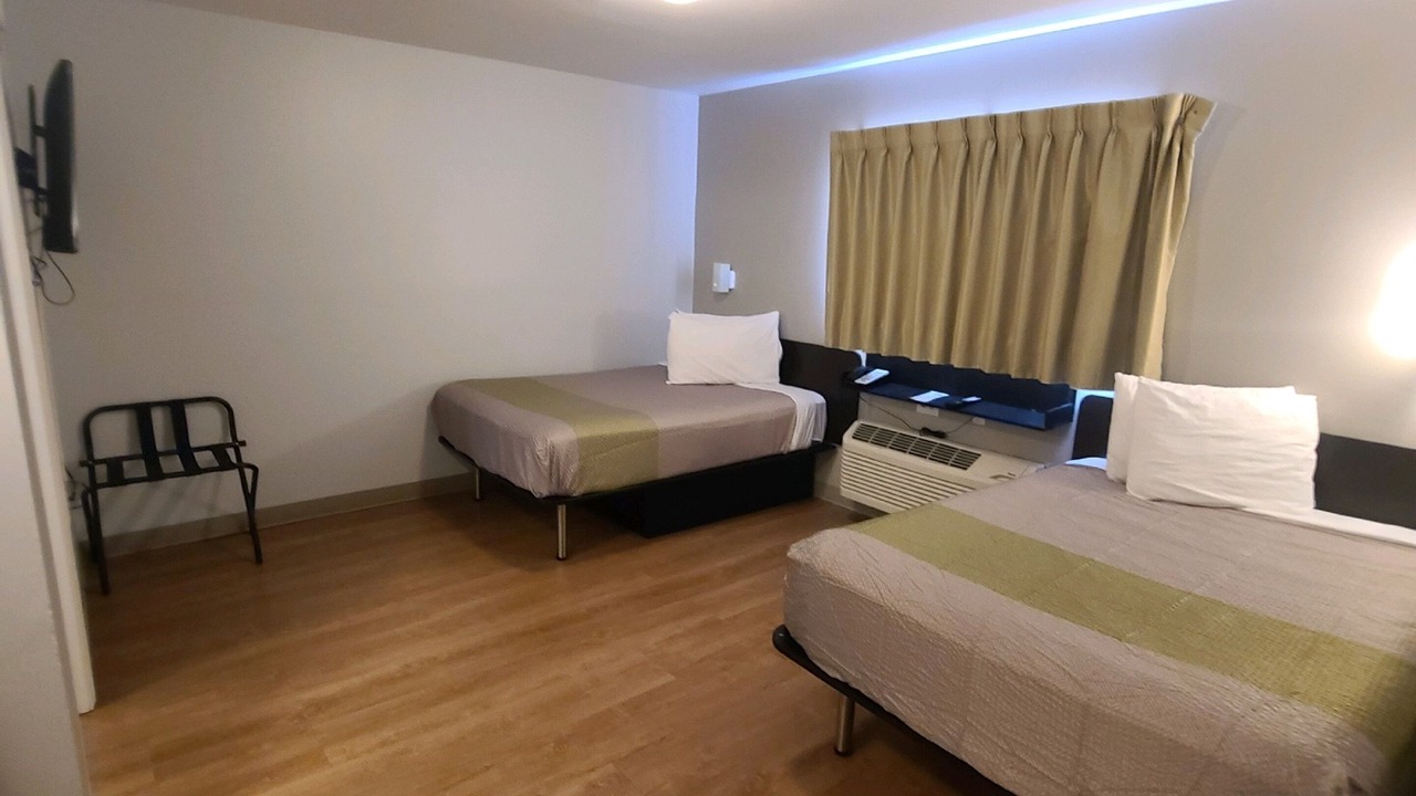 Photo of Bedroom in Laurel