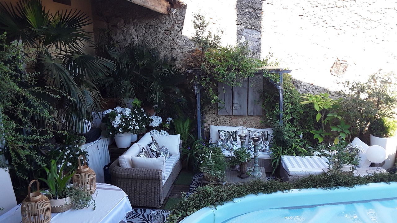 Photo of Outdoor in Corneilhan