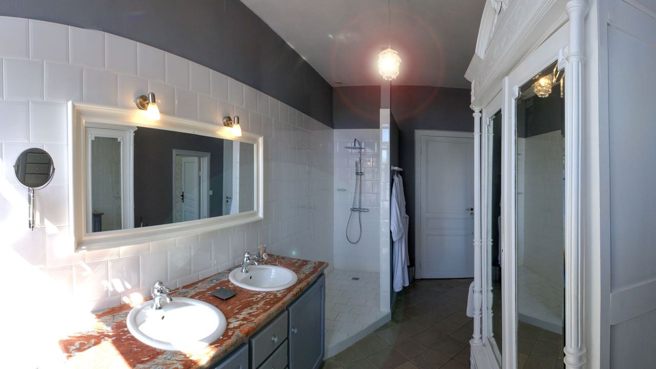 Photo of Bathroom in Montolieu