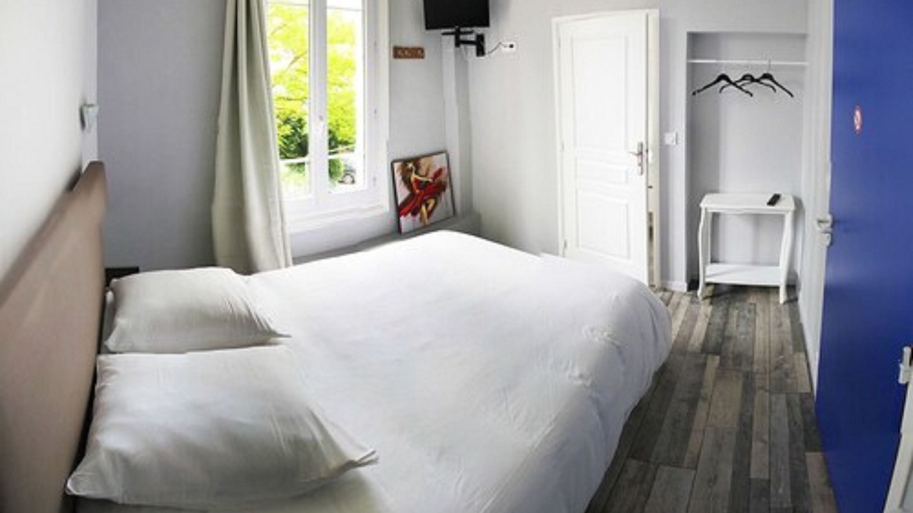 Photo of Bedroom in Lillebonne