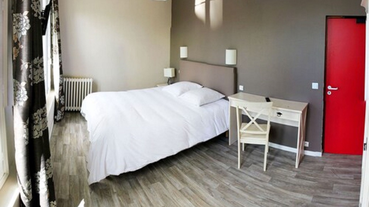 Photo of Bedroom in Lillebonne