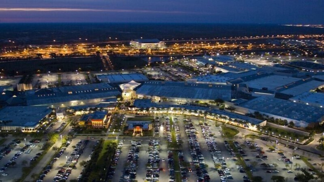 Photo of Outdoor in Sunrise