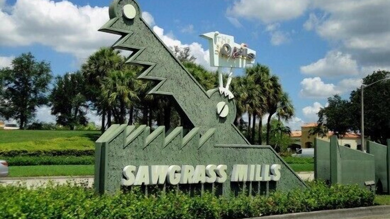 Photo of Outdoor in Sunrise