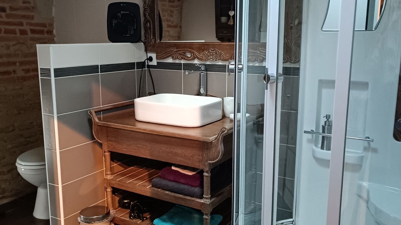 Photo of Bathroom in Lavaur