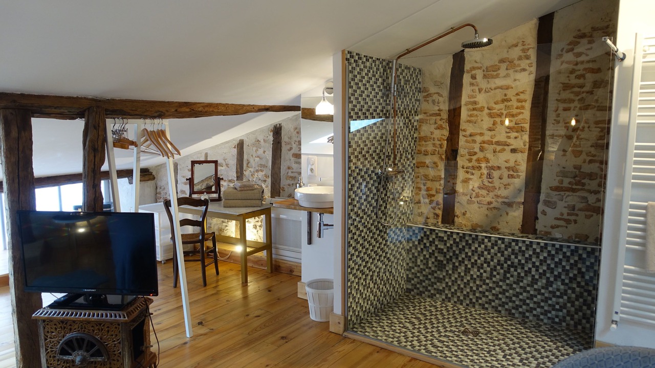 Photo of Bathroom in Lavaur