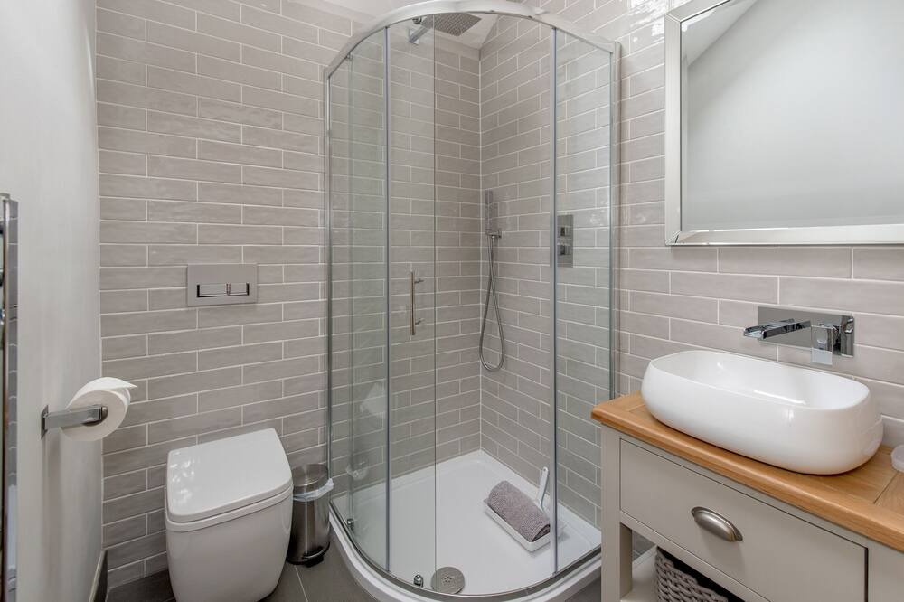 Photo of Bathroom in West Buckland