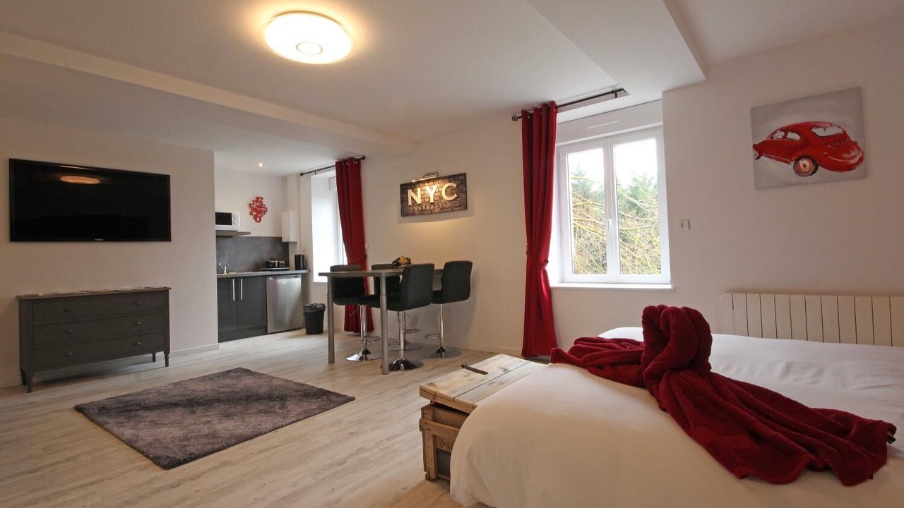 Photo of Others in Gandelain