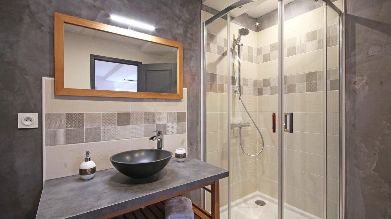 Photo of Others in Gandelain