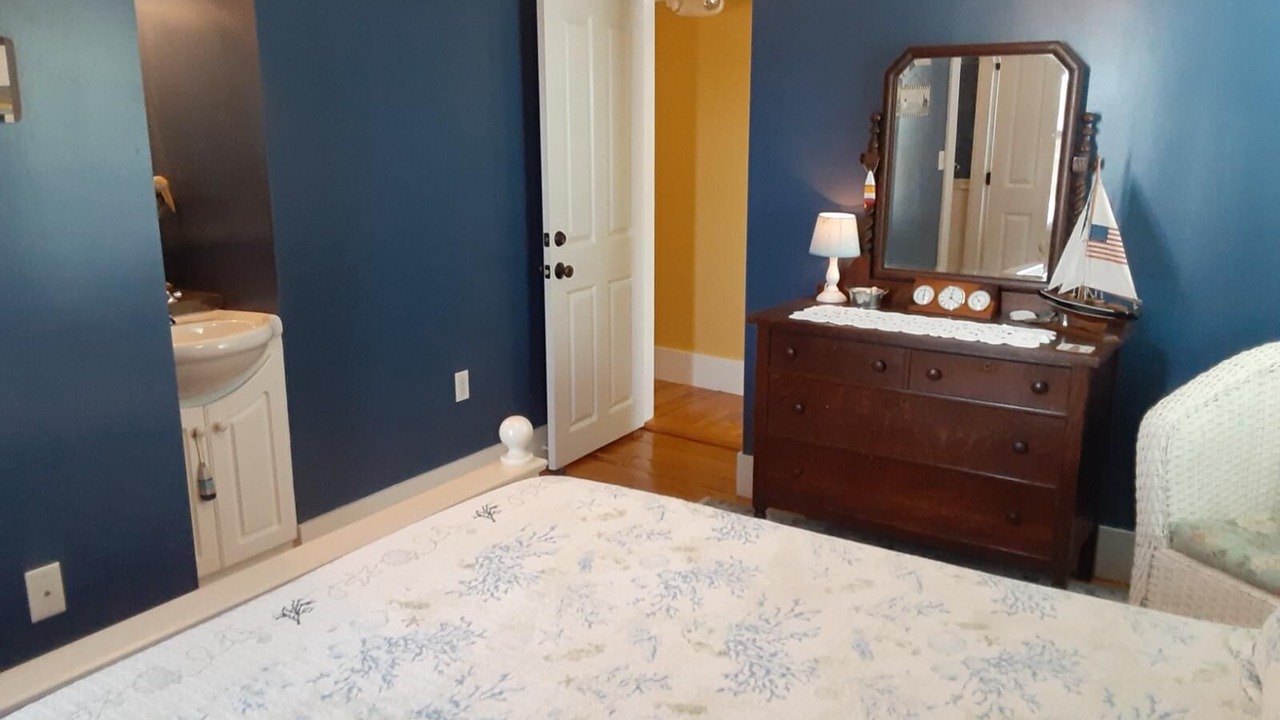 Photo of Bedroom in York Beach