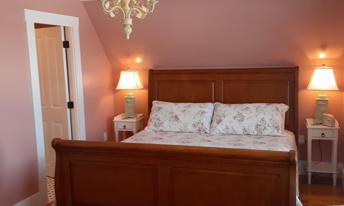 Photo of Bedroom in York Beach