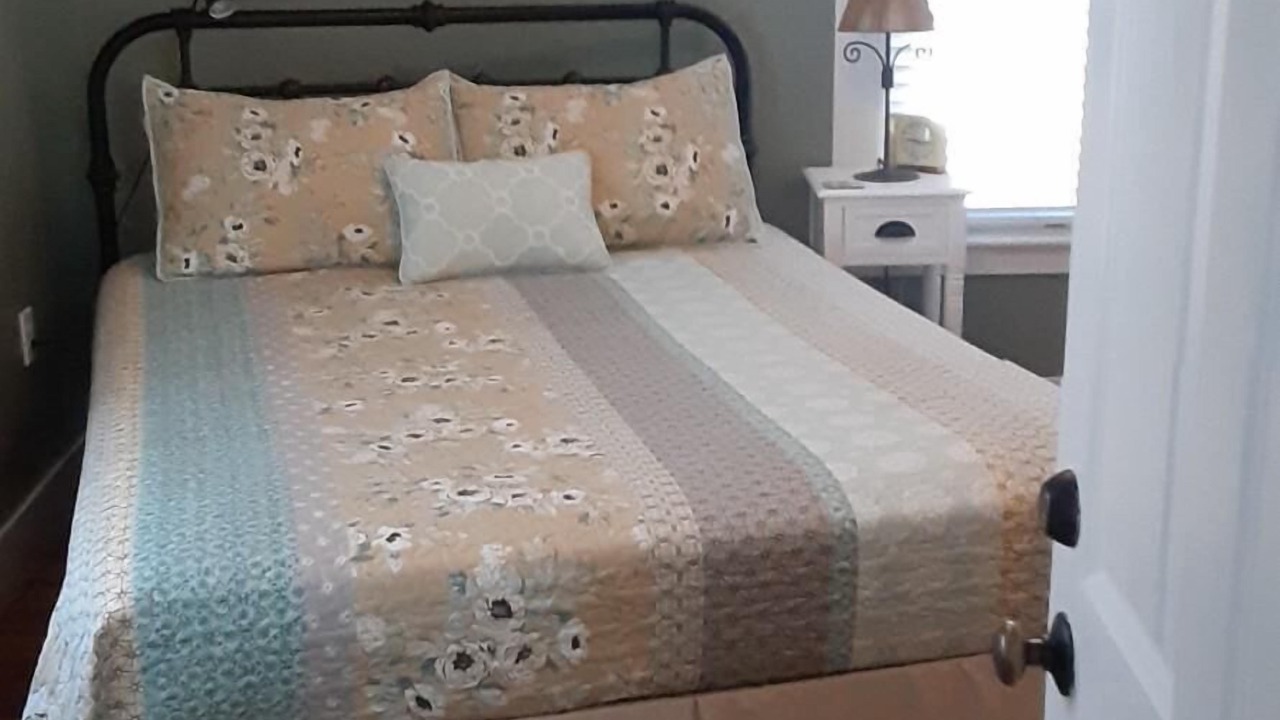 Photo of Bedroom in York Beach