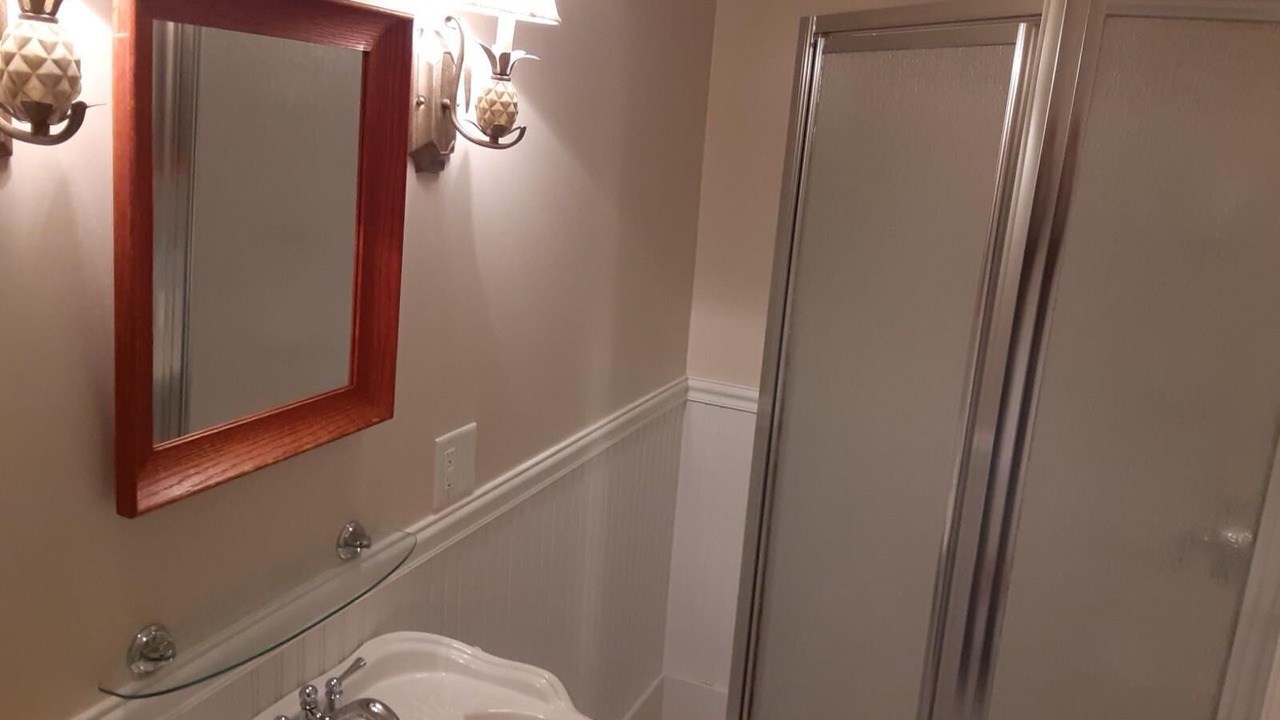 Photo of Bathroom in York Beach