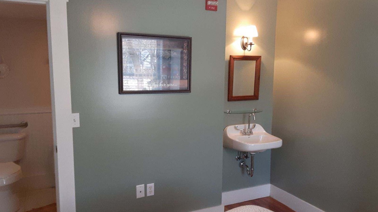 Photo of Bedroom in York Beach