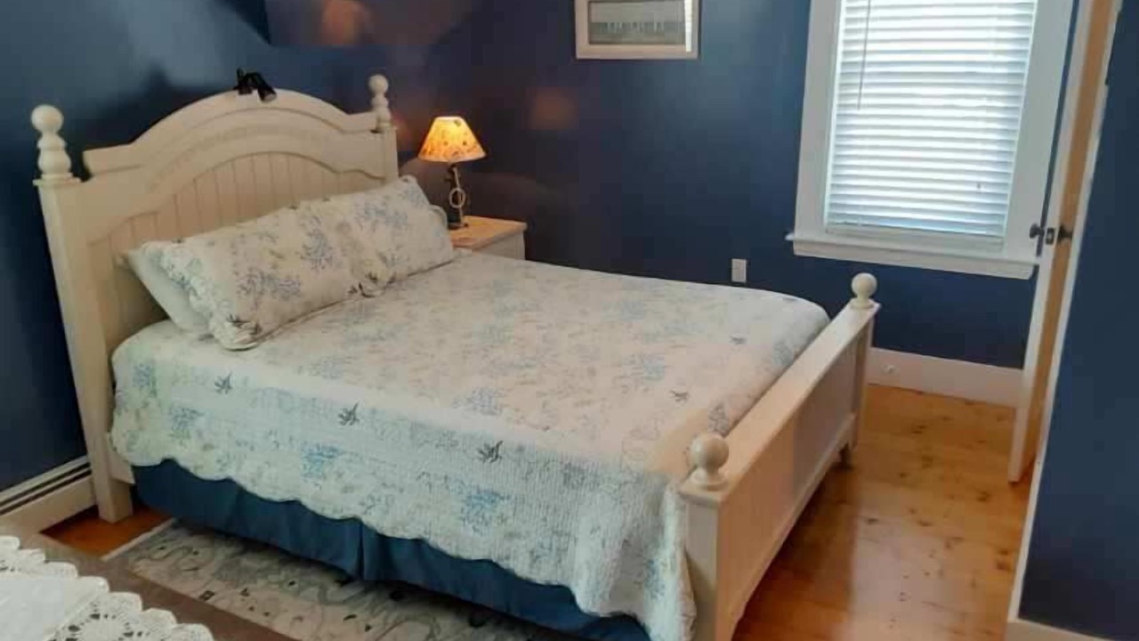 Photo of Bedroom in York Beach