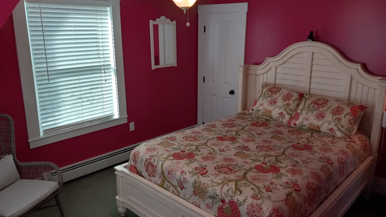 Photo of Bedroom in York Beach