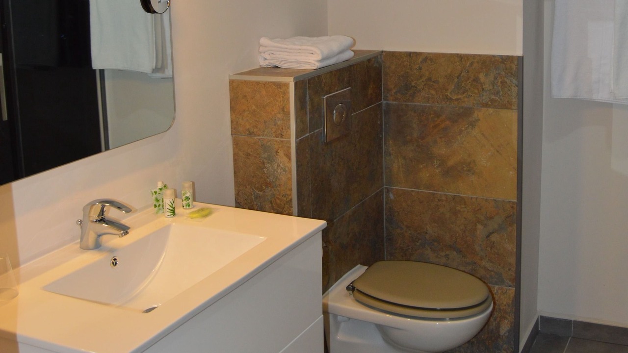 Photo of Bathroom in Casteljaloux