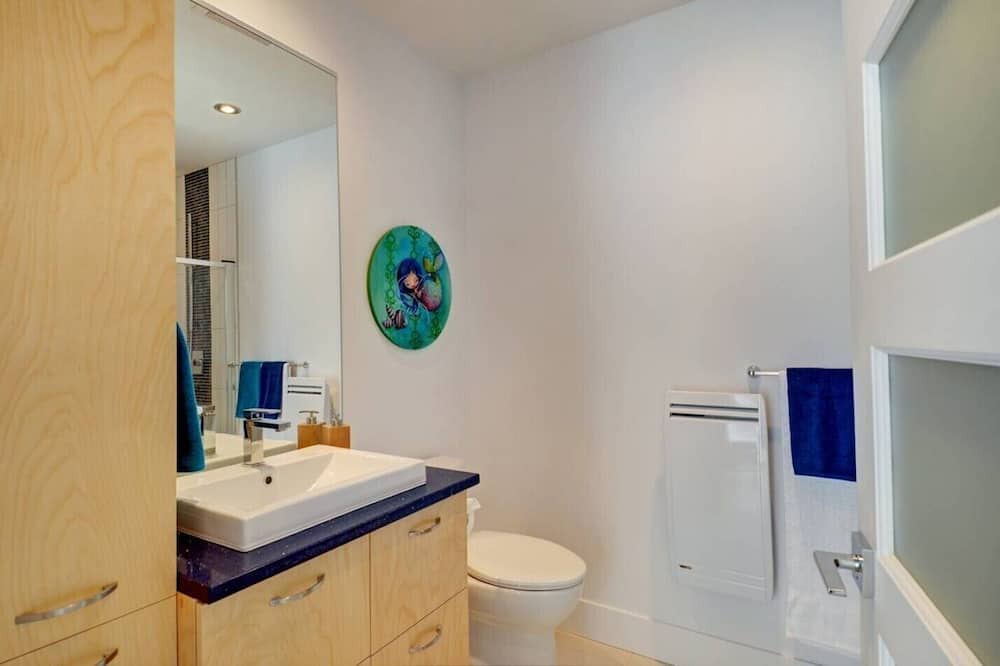 Photo of Bathroom in Saint-Jean-Baptiste