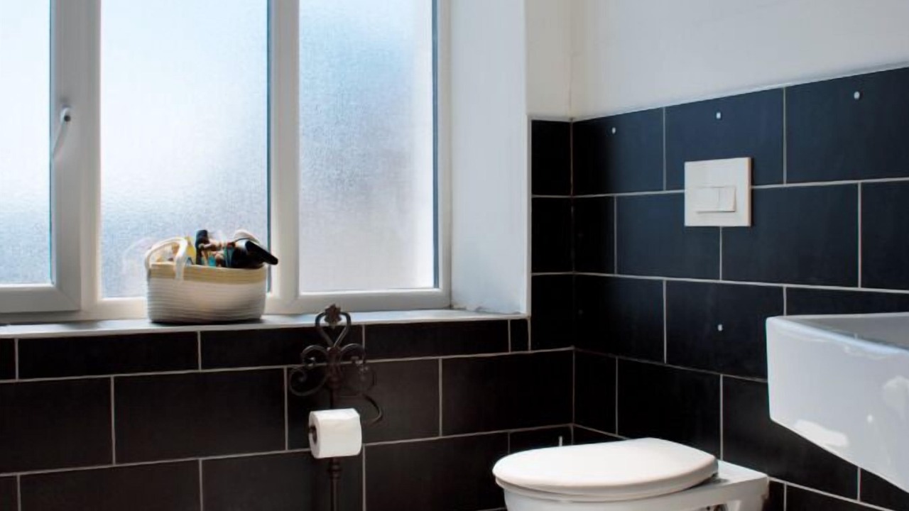 Photo of Bathroom in Caurel