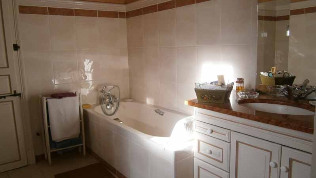 Photo of Bathroom in Brecey