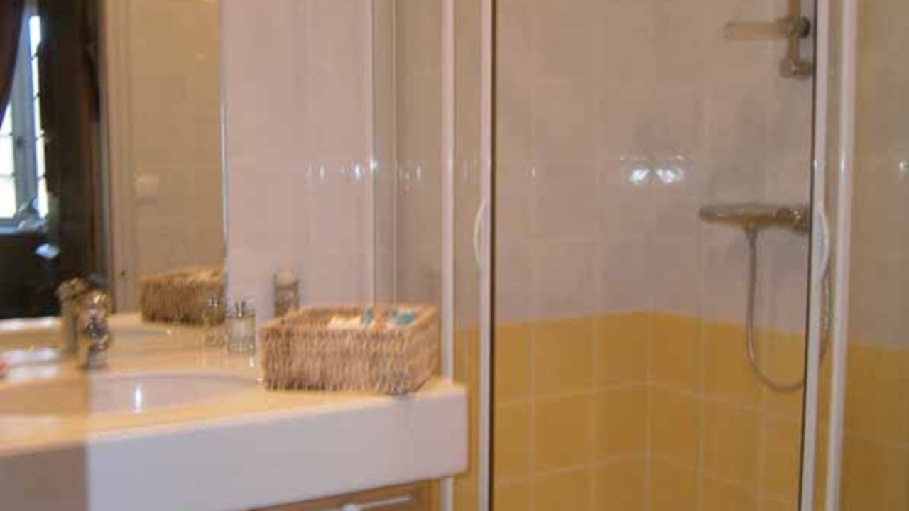 Photo of Bathroom in Brecey