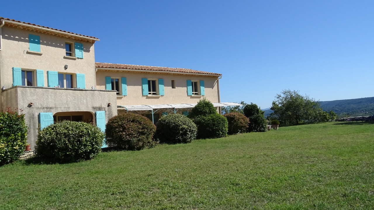 Photo of Outdoor in Lacoste