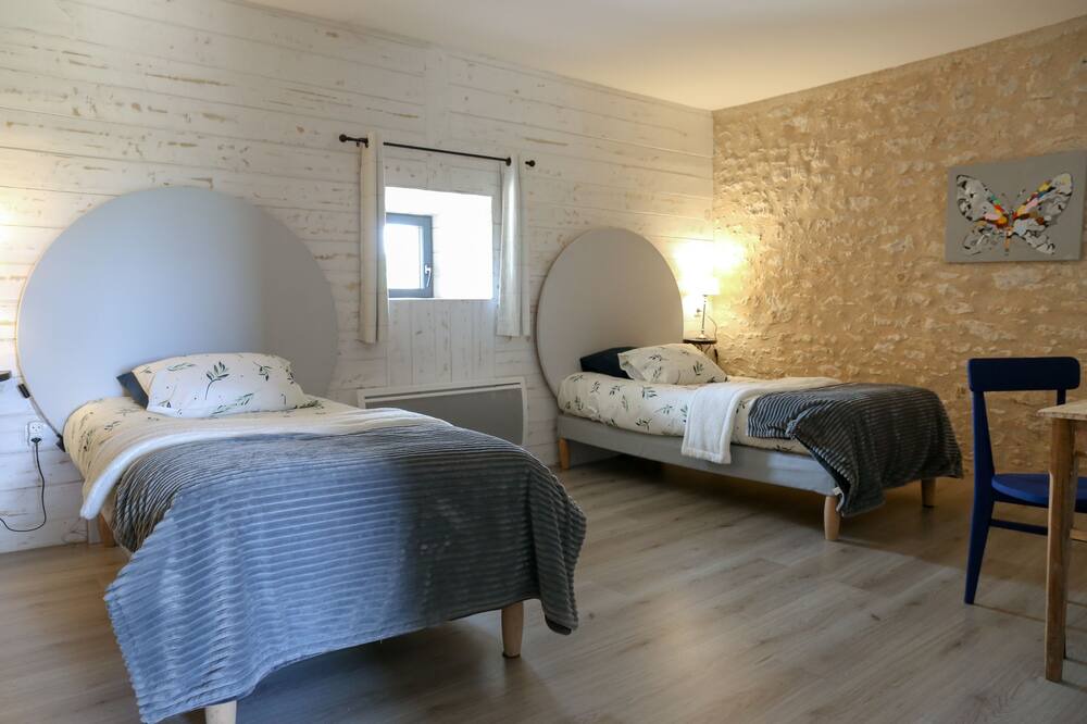Photo of Bedroom in La Chapelle-Saint-Martin-en-Plaine