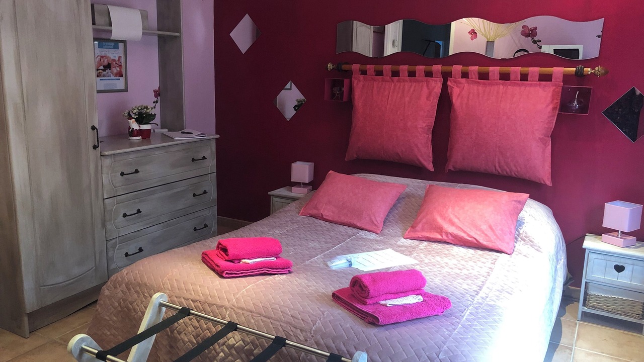 Photo of Bedroom in Maisse