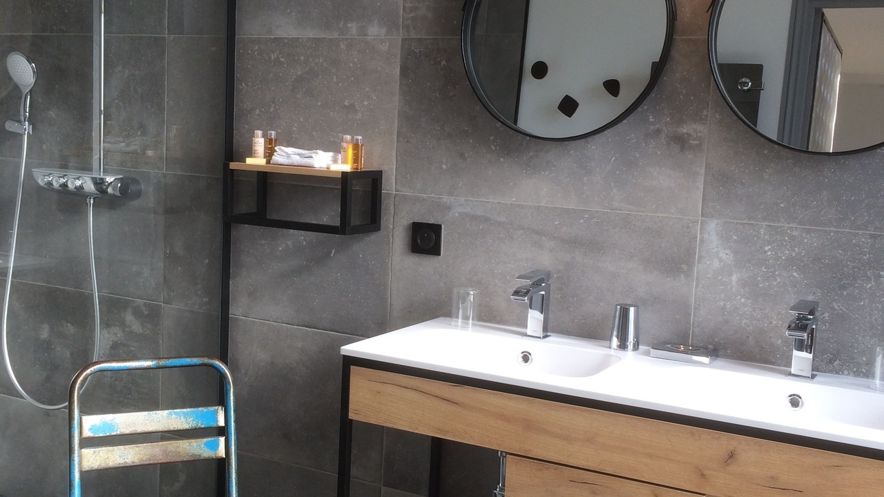 Photo of Bathroom in Rochefort