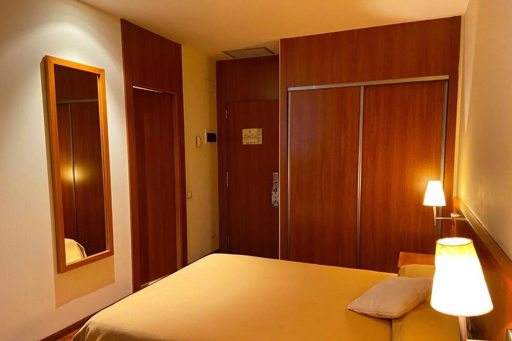 Photo of Bedroom in Berga