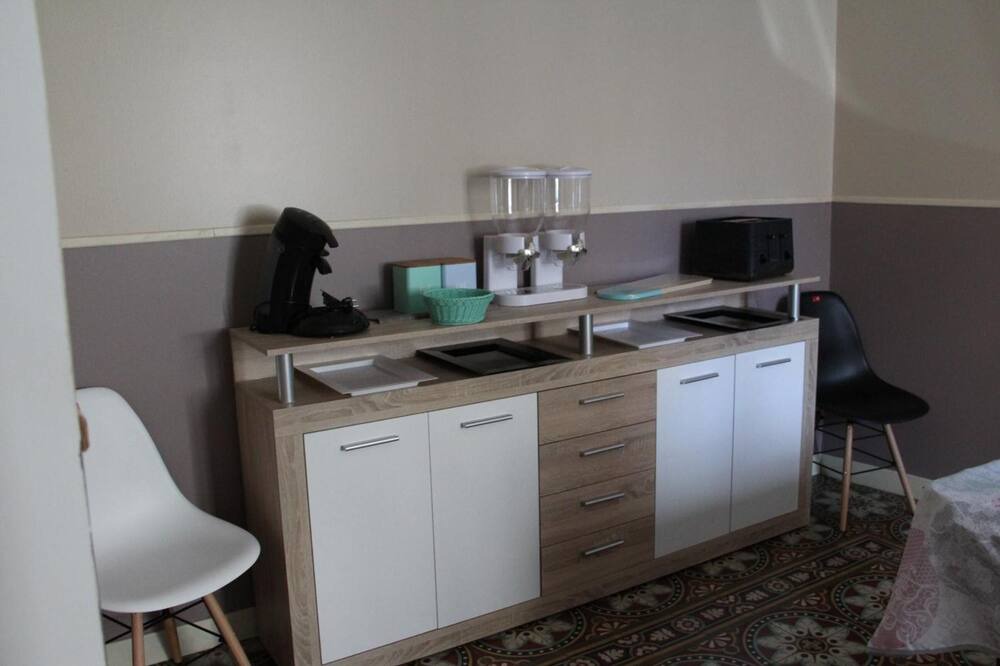 Photo of Kitchen in Nissan-lez-Enserune