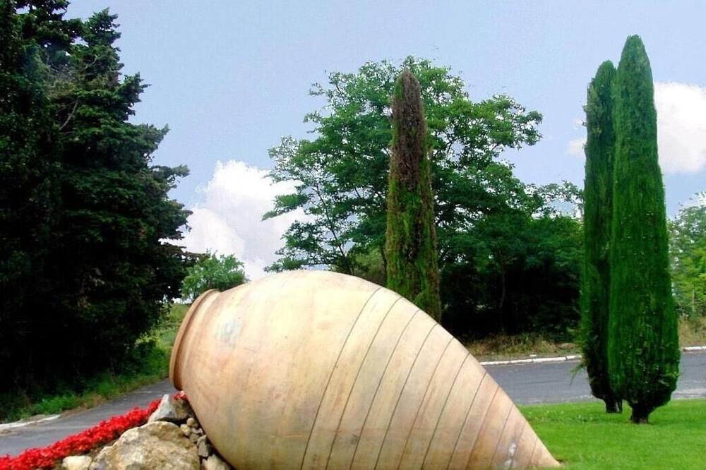 Photo of Outdoor in Nissan-lez-Enserune