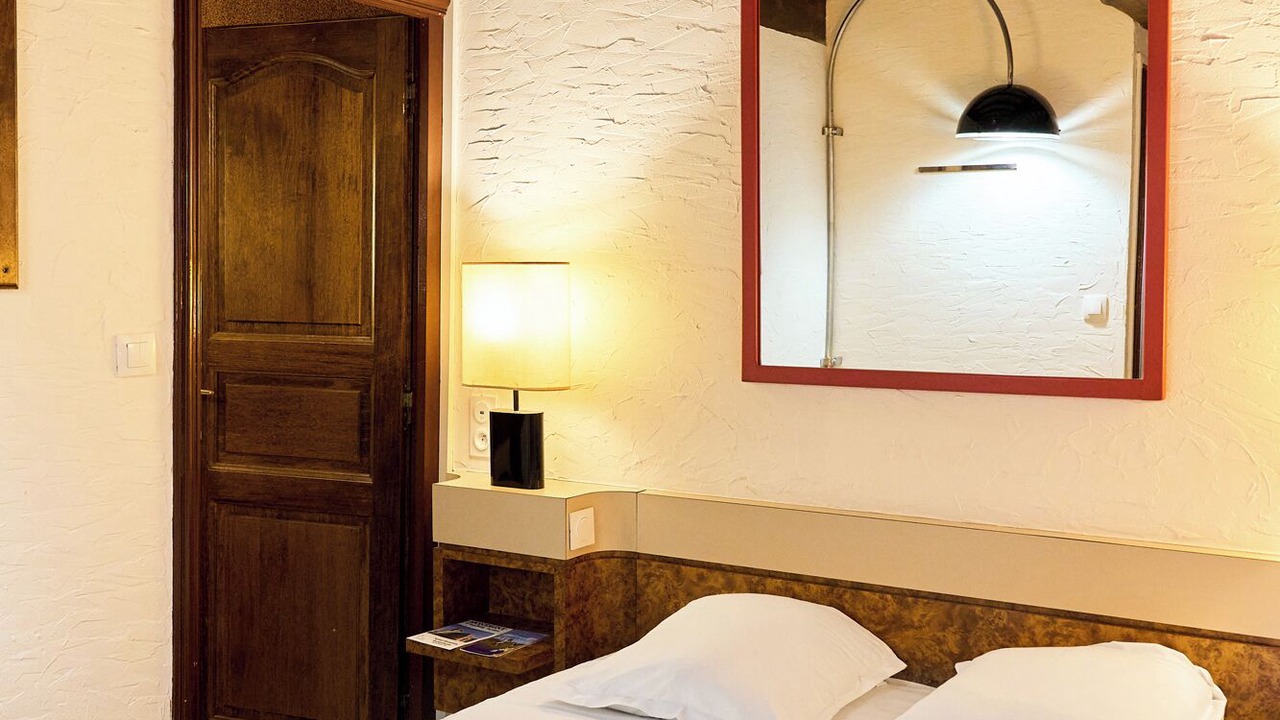 Photo of Bedroom in Sourzy