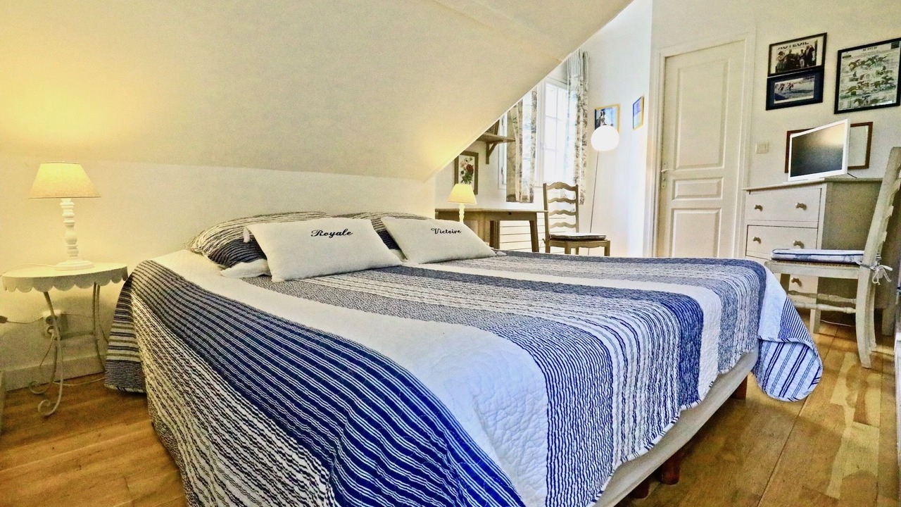 Photo of Bedroom in Bonneville-sur-Touques