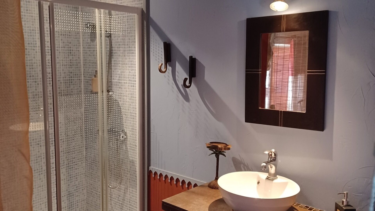 Photo of Bathroom in Olivet