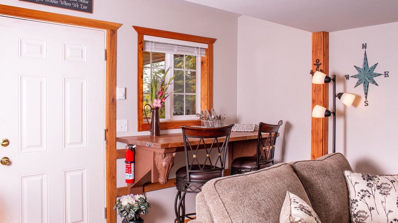 Photo of Livingroom in Oak Harbor