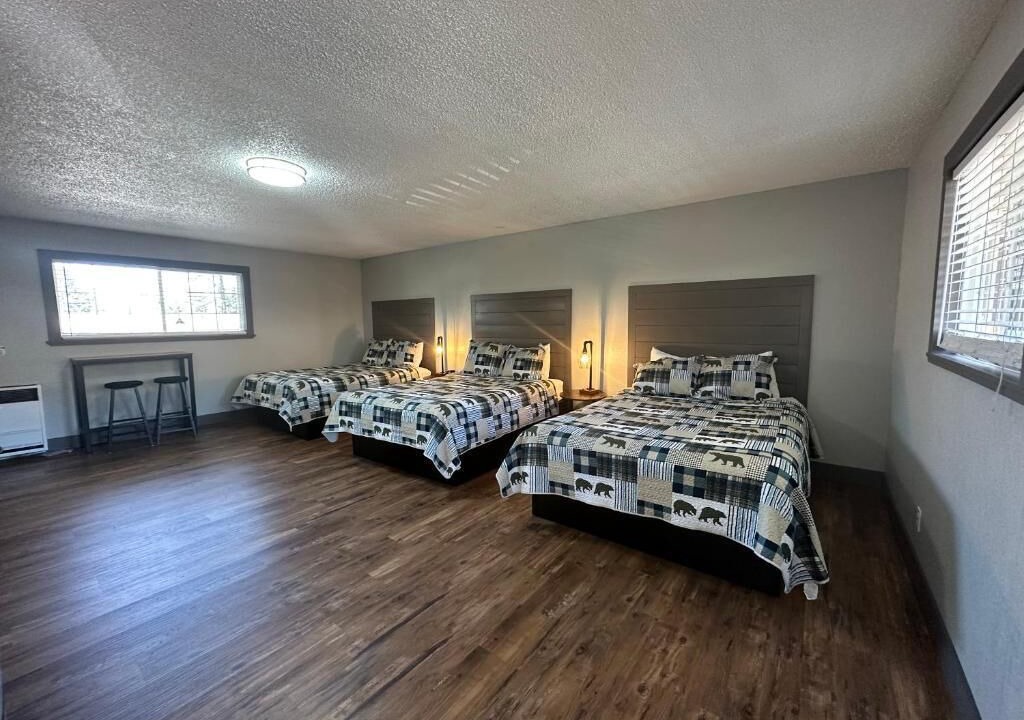 Photo of Bedroom in Lakeside Park