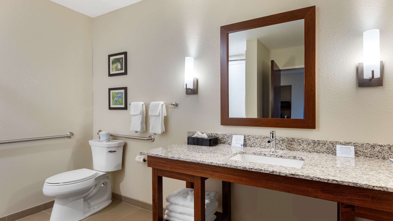 Photo of Bathroom in White House