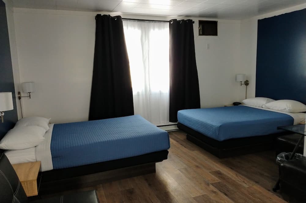 Photo of Bedroom in Ste Anne de Beaupre