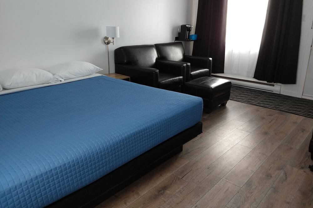 Photo of Bedroom in Ste Anne de Beaupre